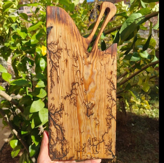 لوحة التقطيع لمسة البرق